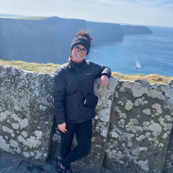 Meet your Posher, Karlie - Picture 5 of 8